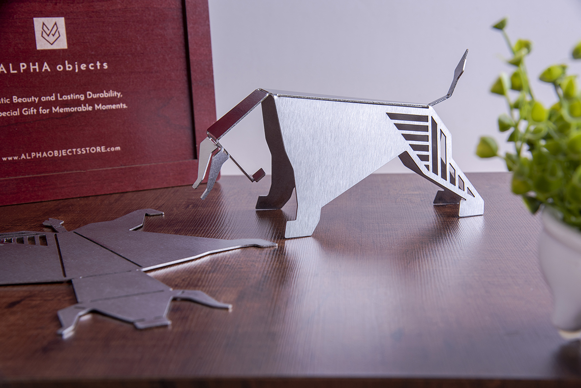 مجسمه و جاکارتی استیل آلفا مدل گاو نر ست دو عددی